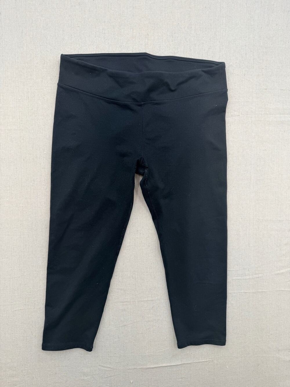 Fabletics Black Active Capri Leggings
